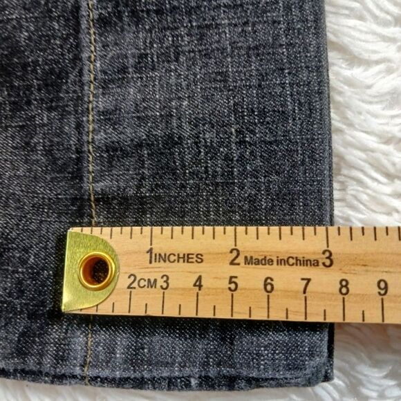 Levi's Outback Wide Leg Capri Women's 12. Black Stretch Denim. 4 Pocket. - Picture 7 of 10